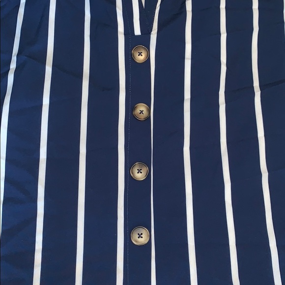 Shein blue and white high-low shirt. Size L - Picture 2 of 5